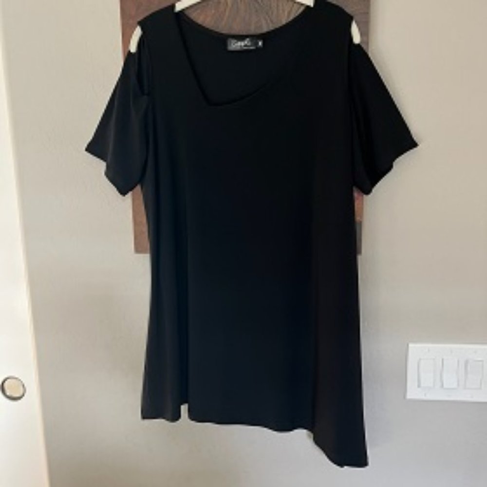 Never Worn Black Sympli FOCUS Tunic Angled Hem with Side Slits Size OG/16-18